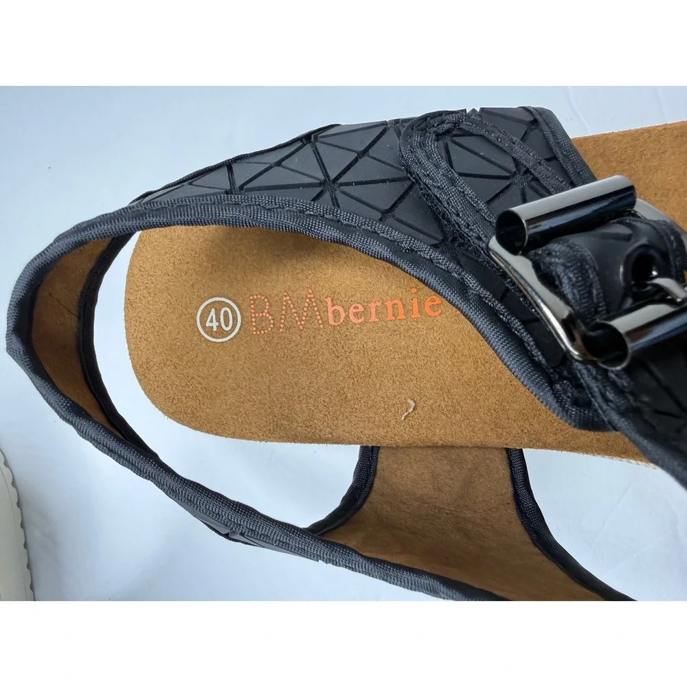 Bernie Mev New York Black Geometric Triangle‎ Platform Slingback Sandals Size 40